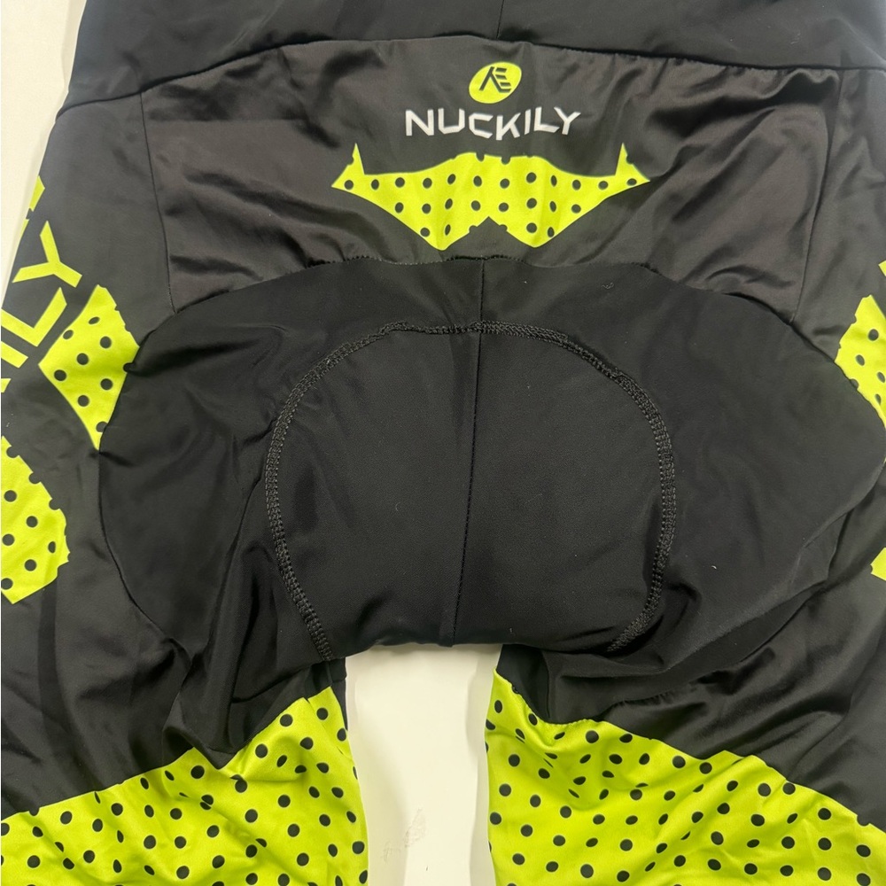 NUCKILY Cycling Shorts Men XL
Padded Compression